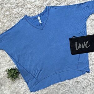 Twenty Ten Dolman V-Neck Tee 💗 Blue